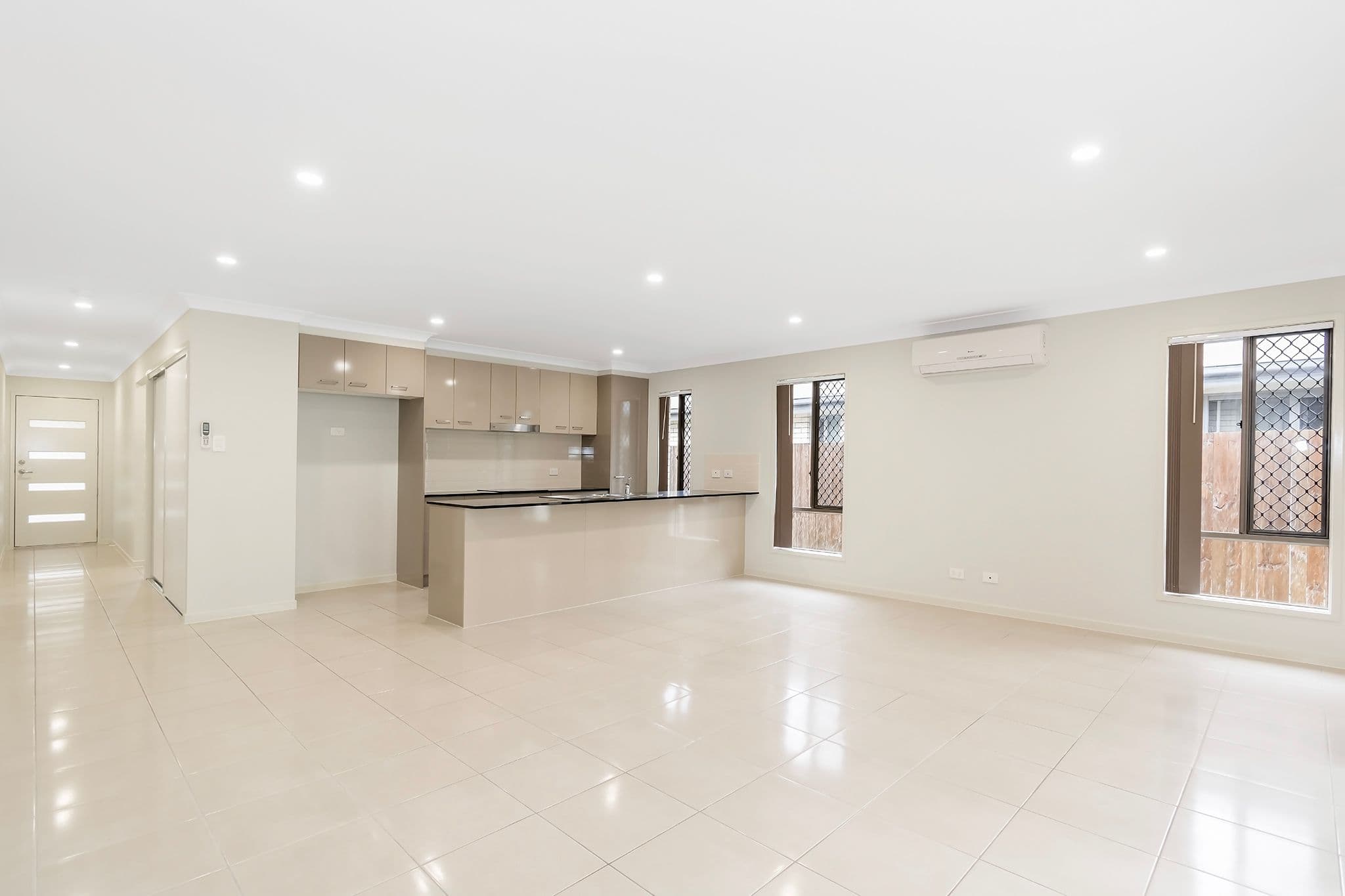 16 Moonstone Street, Pimpama QLD 4209, Pimpama - Thumbnail 2
