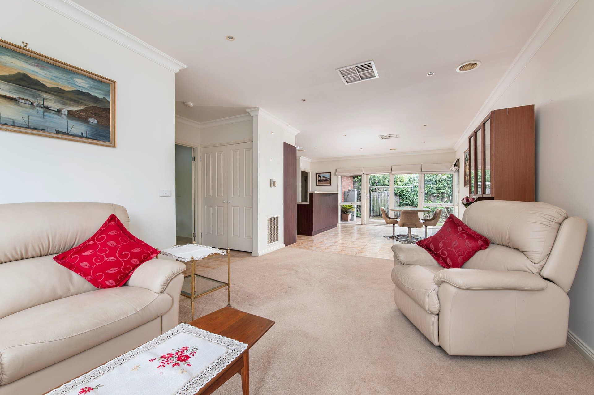 2/110 Blackburn Road, Glen Waverley - Thumbnail 4