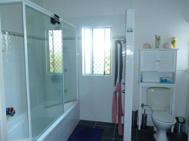 6 Duncan Street, WEST MACKAY QLD 4740, West Mackay - Thumbnail 6