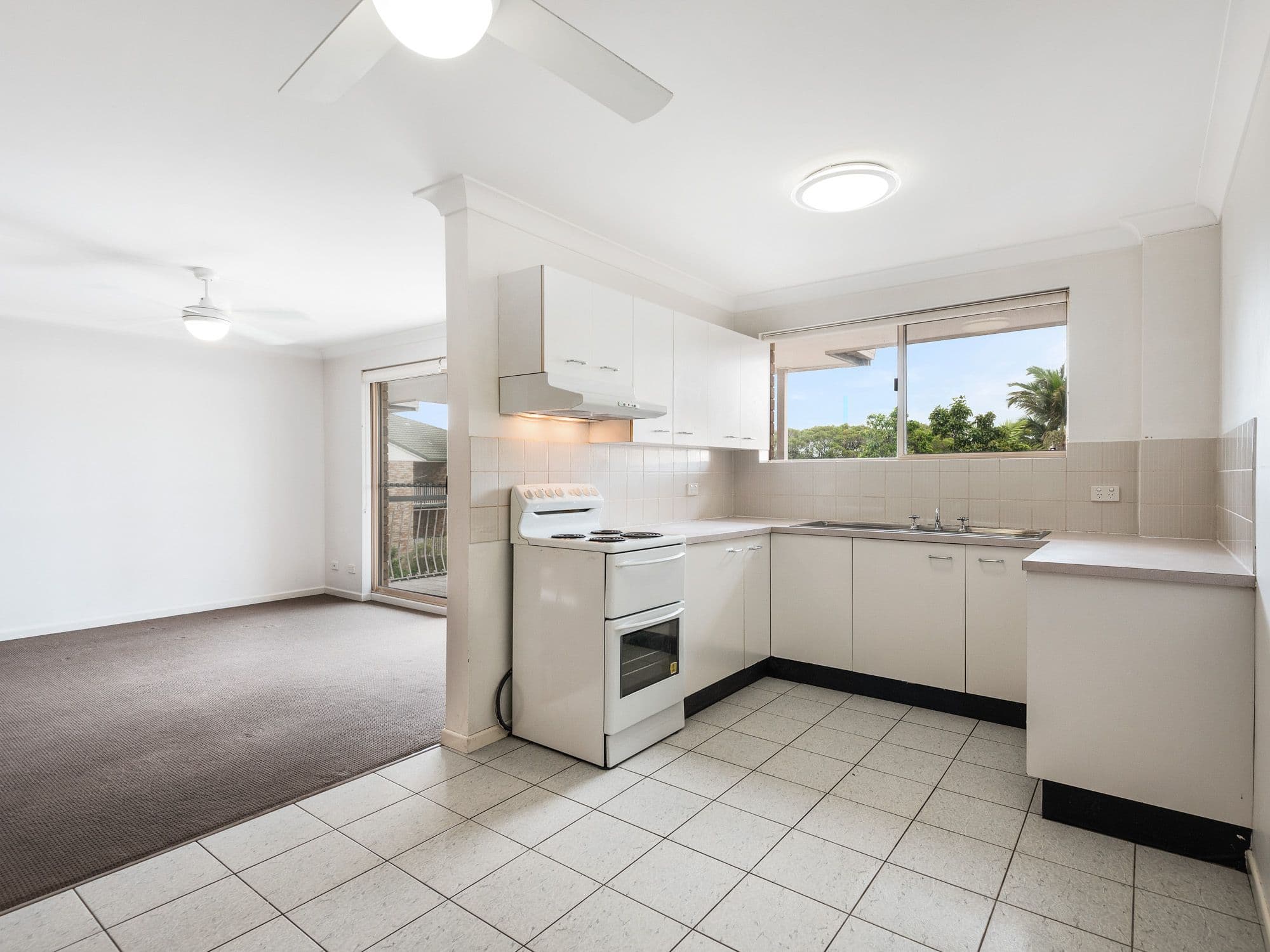 38 Rutland Street, Coorparoo QLD 4151, Coorparoo - Thumbnail 3