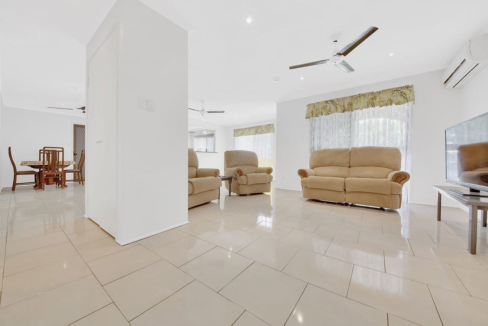 48 Gretel Drive, Clinton QLD 4680, Clinton - Thumbnail 4