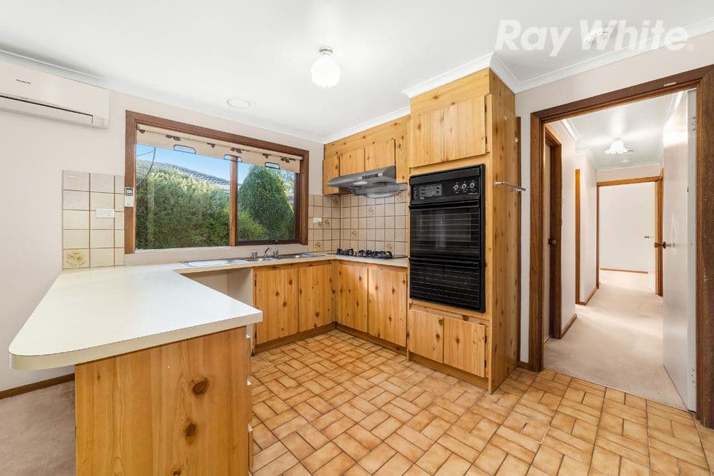 163 Hickling Avenue, Greensborough VIC 3088, Greensborough - Thumbnail 2