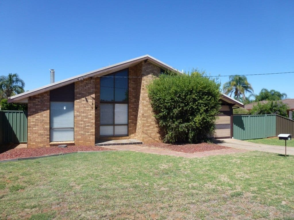 162 Myall Street, Dubbo - Image 1