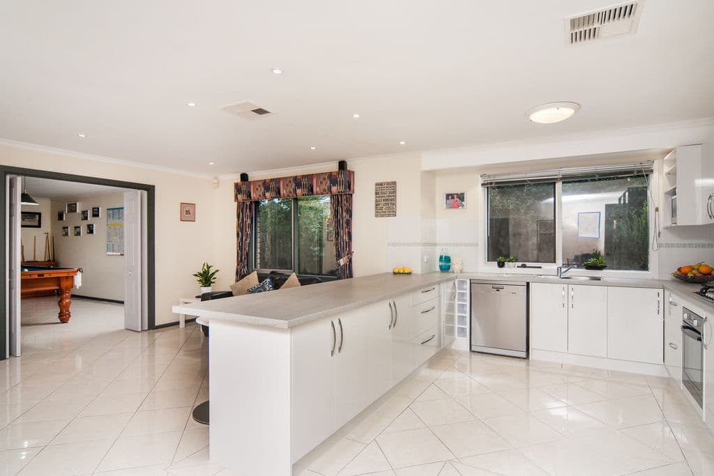 12 Swallow Drive, FLAGSTAFF HILL SA 5159, Flagstaff Hill - Thumbnail 7