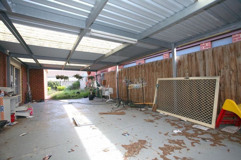 7 Rimu Close, DOVETON VIC 3177, Doveton - Thumbnail 2