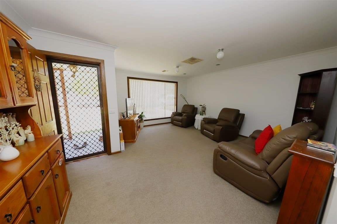 57 Forest Street, Tumut NSW 2720, Tumut - Thumbnail 2