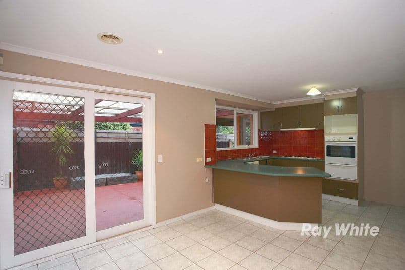 19 Friendship Close, CRANBOURNE VIC 3977, Cranbourne West - Thumbnail 7