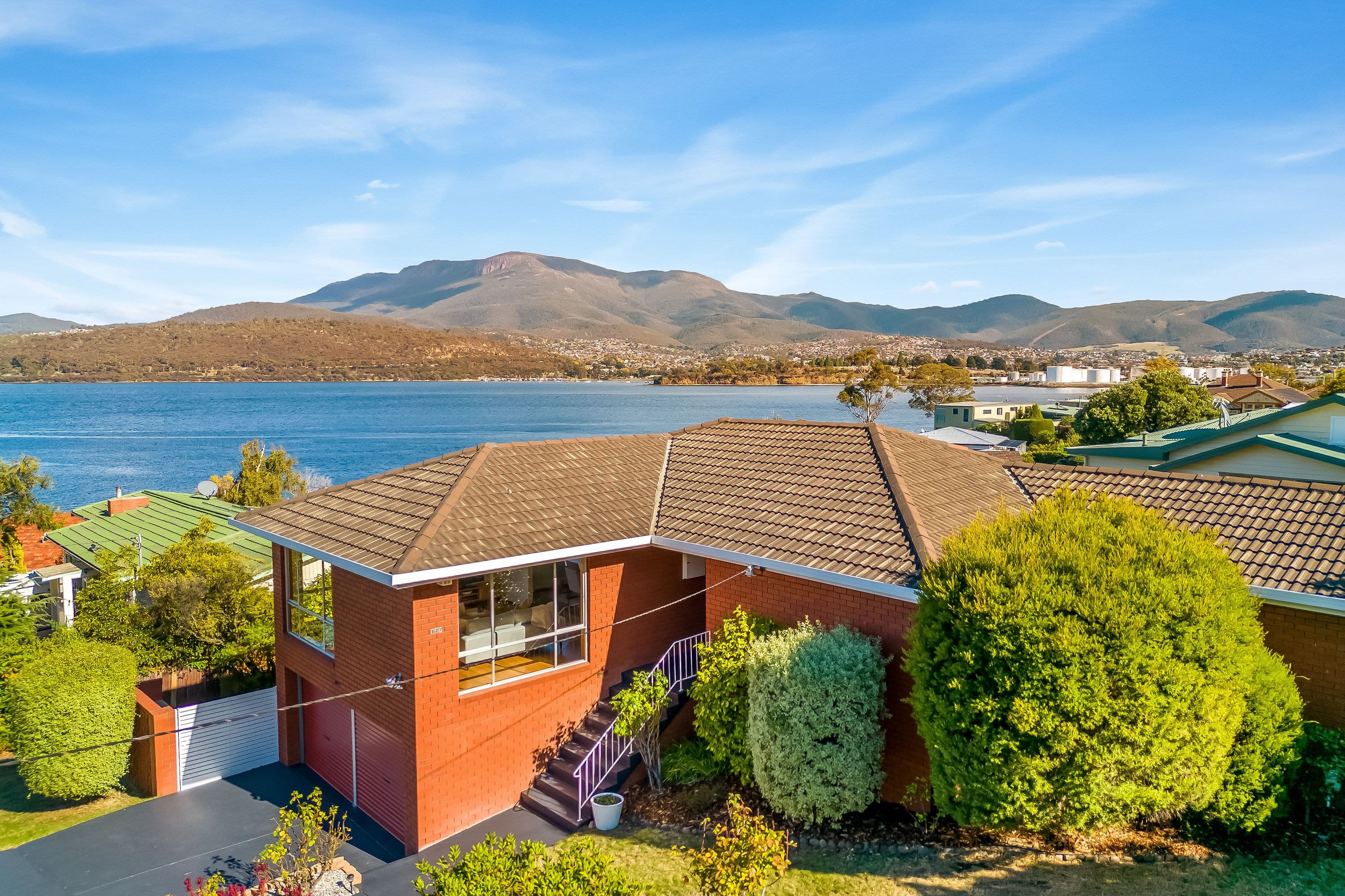 127 Derwent Avenue, Lindisfarne TAS 7015, Lindisfarne - Thumbnail 6
