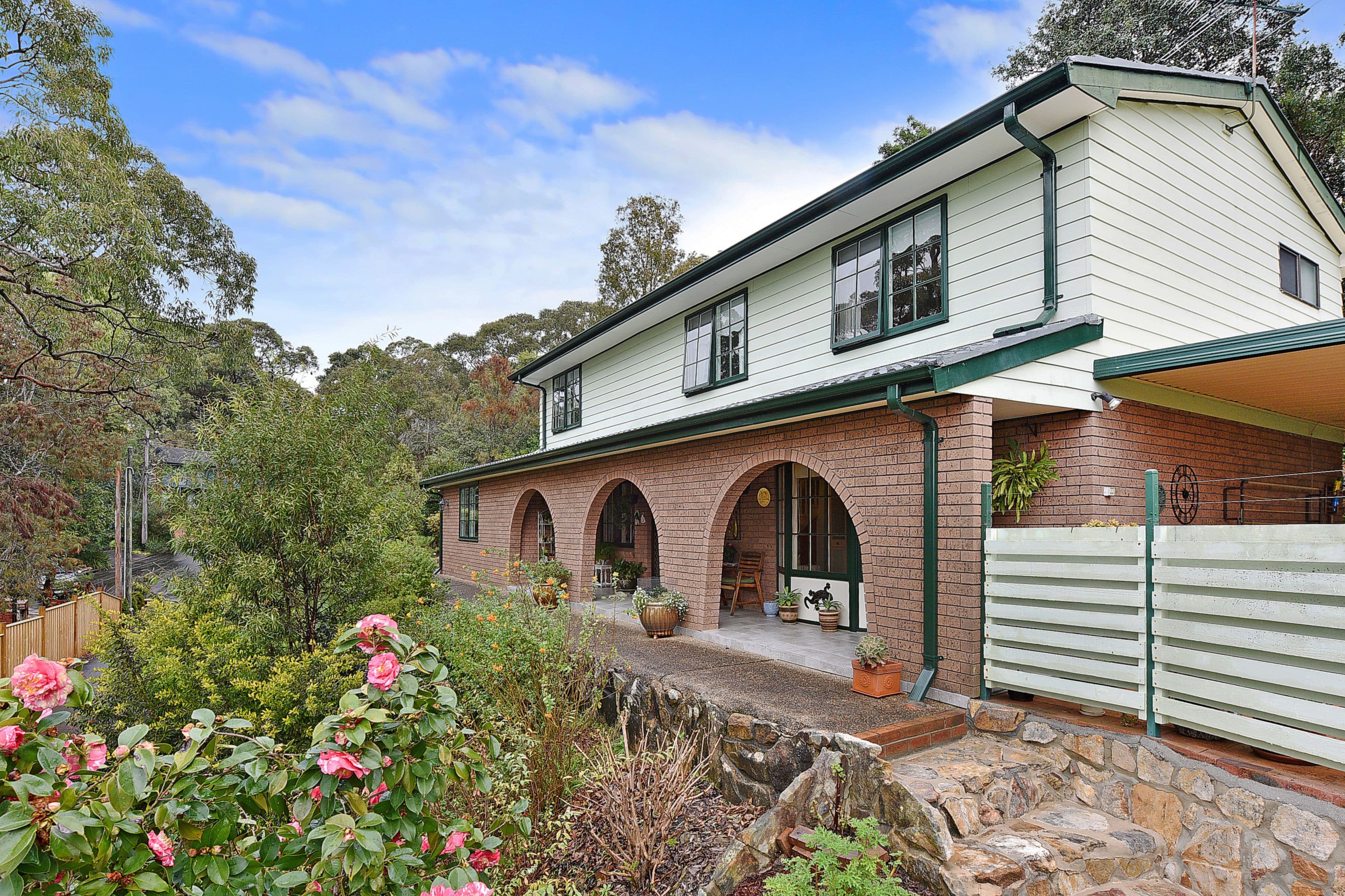5 Howes Close, Westleigh - Thumbnail 2