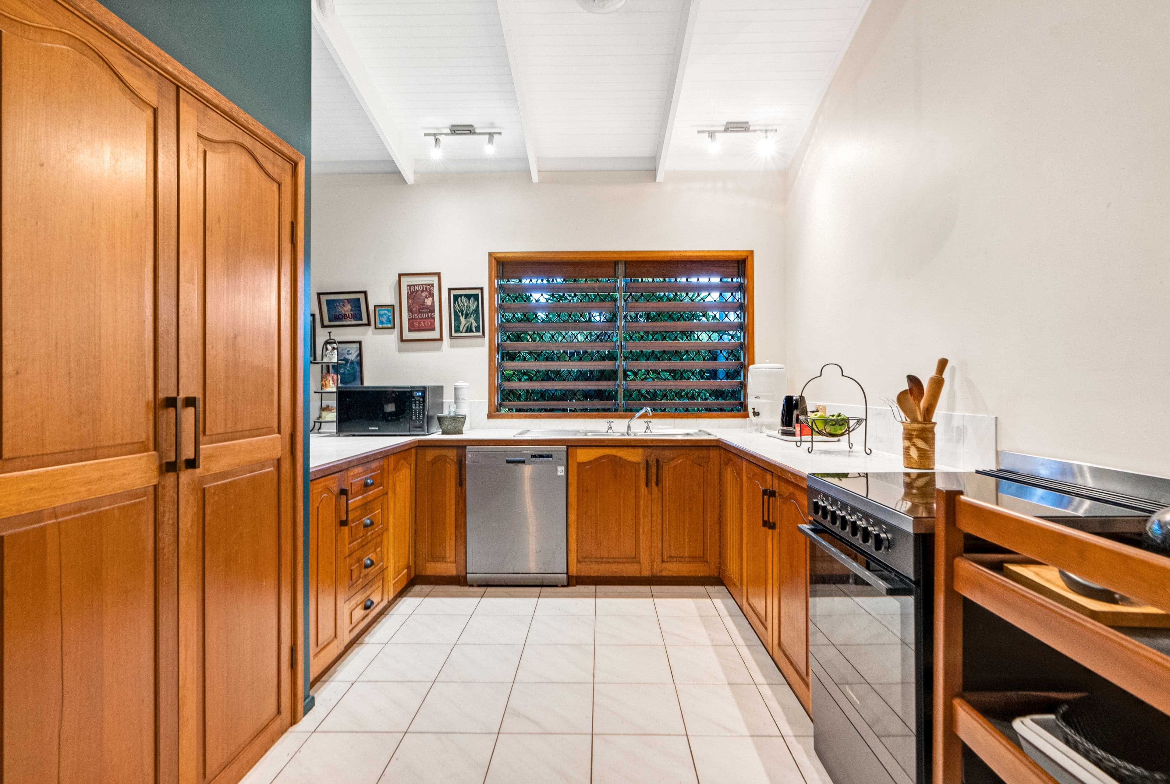 15-17 Gannet Street, Kewarra Beach QLD 4879, Kewarra Beach - Thumbnail 5