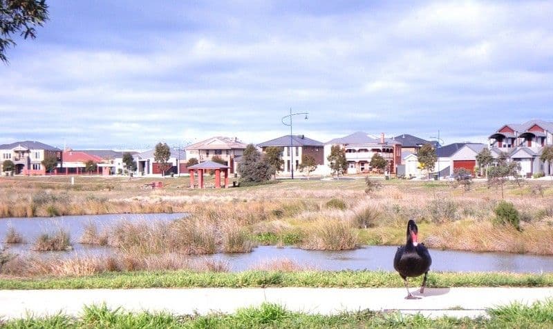 3 BLUESTONE Court, POINT COOK VIC 3030, Point Cook - Thumbnail 4