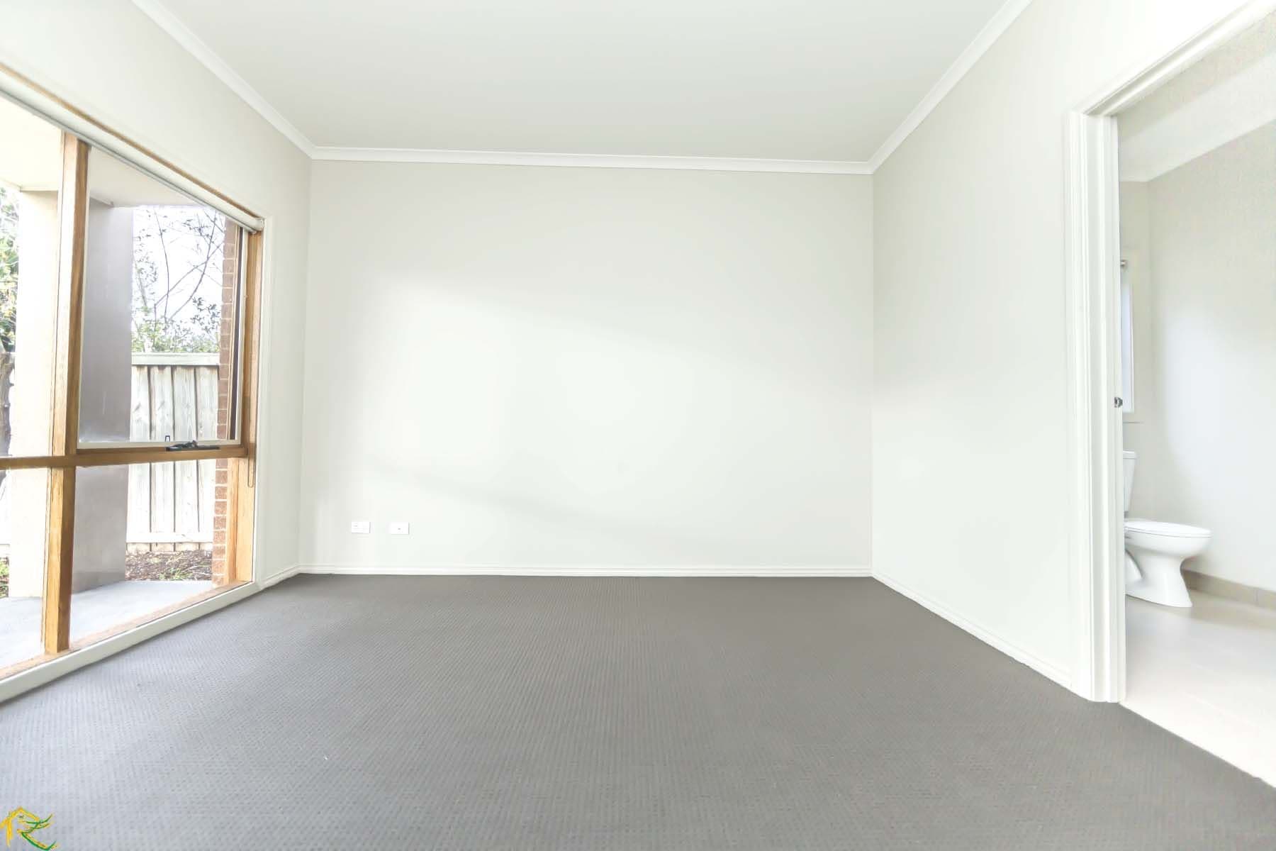 41 Dolphin Crescent, POINT COOK VIC 3030, Point Cook - Thumbnail 2