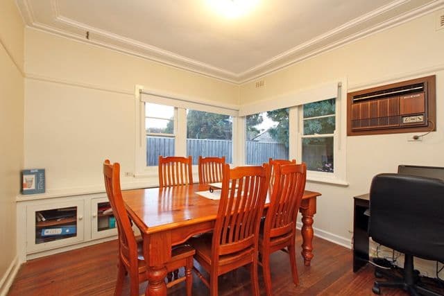 18 Gilbertson Street, ESSENDON VIC 3040, Essendon - Thumbnail 3