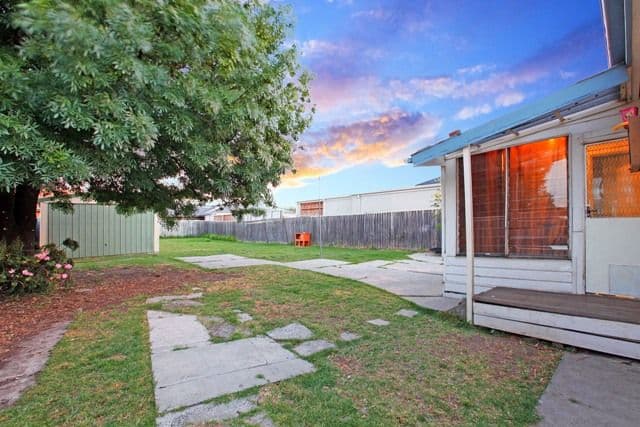 18 Gilbertson Street, ESSENDON VIC 3040, Essendon - Thumbnail 7