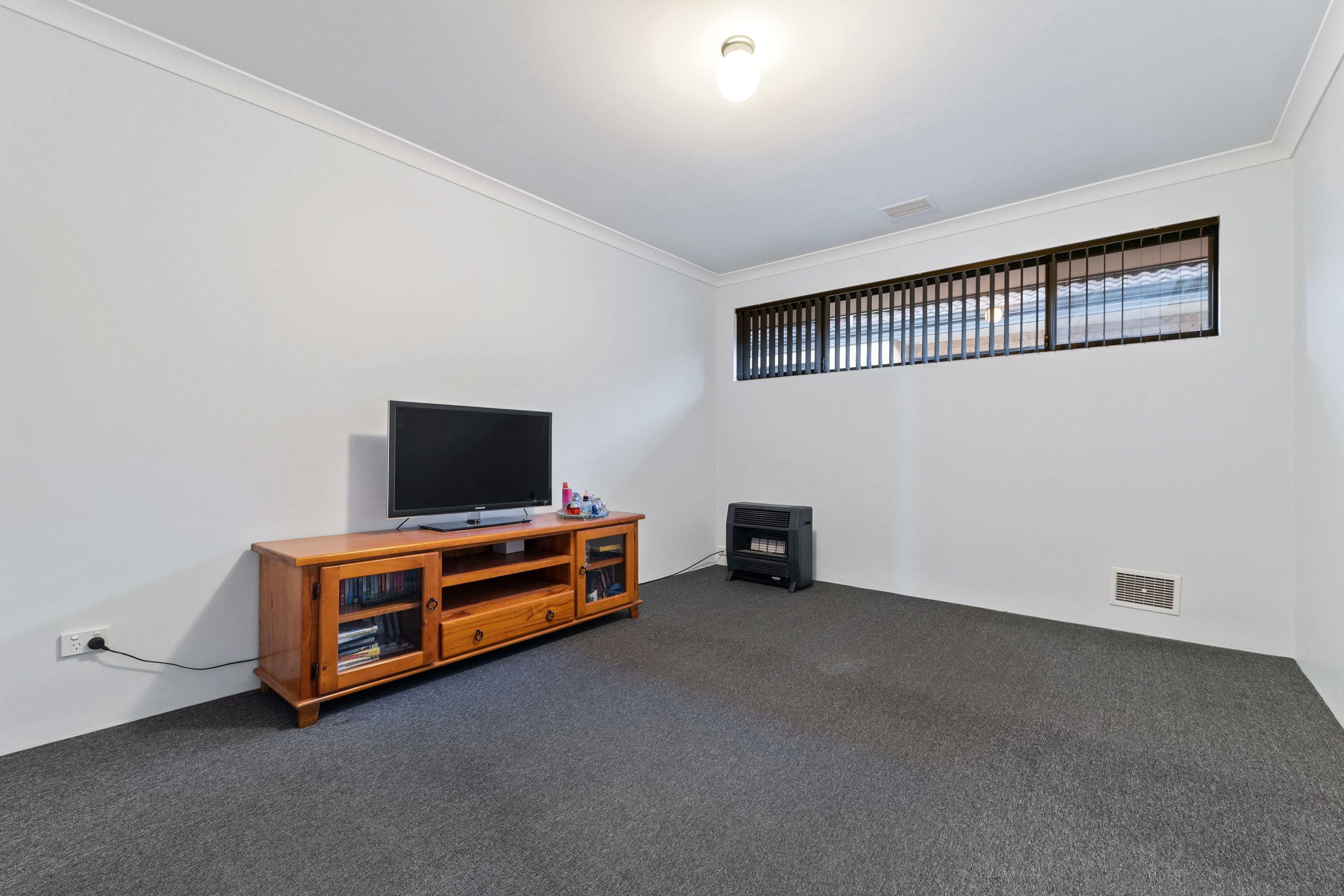 32 Brittain Road, Wattle Grove WA 6107, Wattle Grove - Thumbnail 5