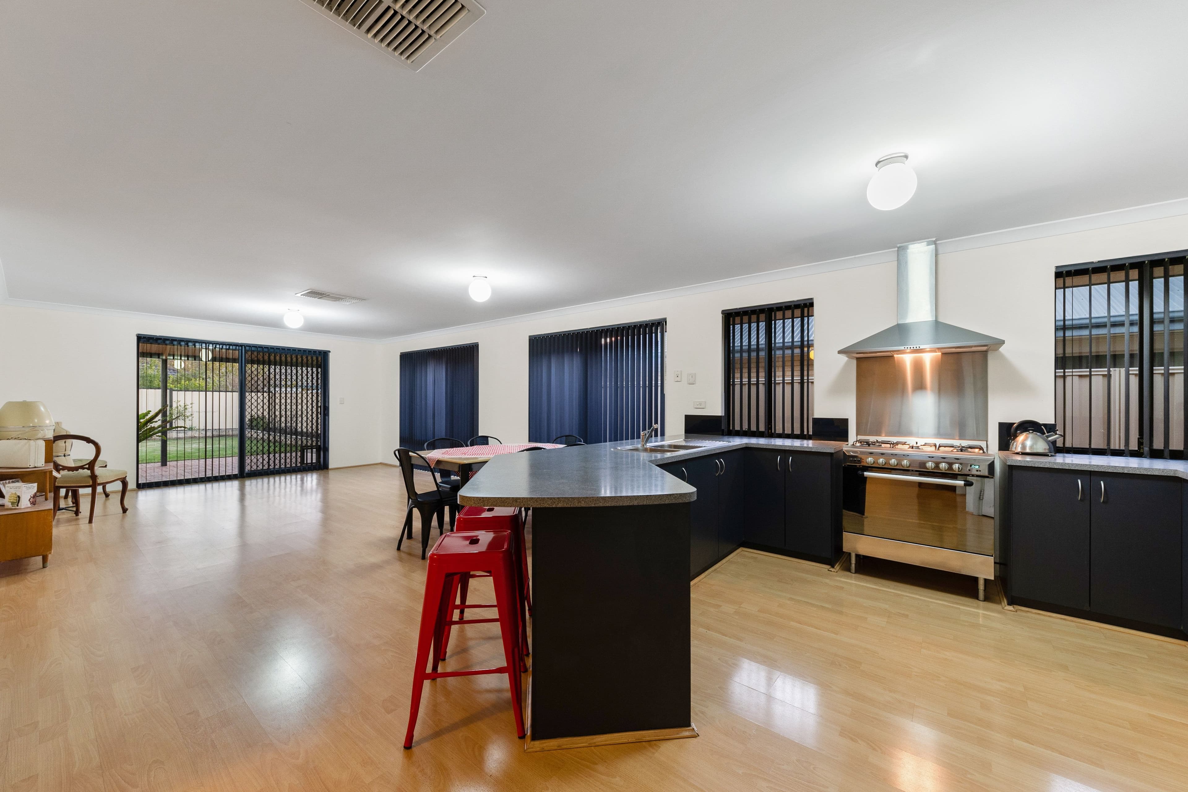 32 Brittain Road, Wattle Grove WA 6107, Wattle Grove - Thumbnail 6