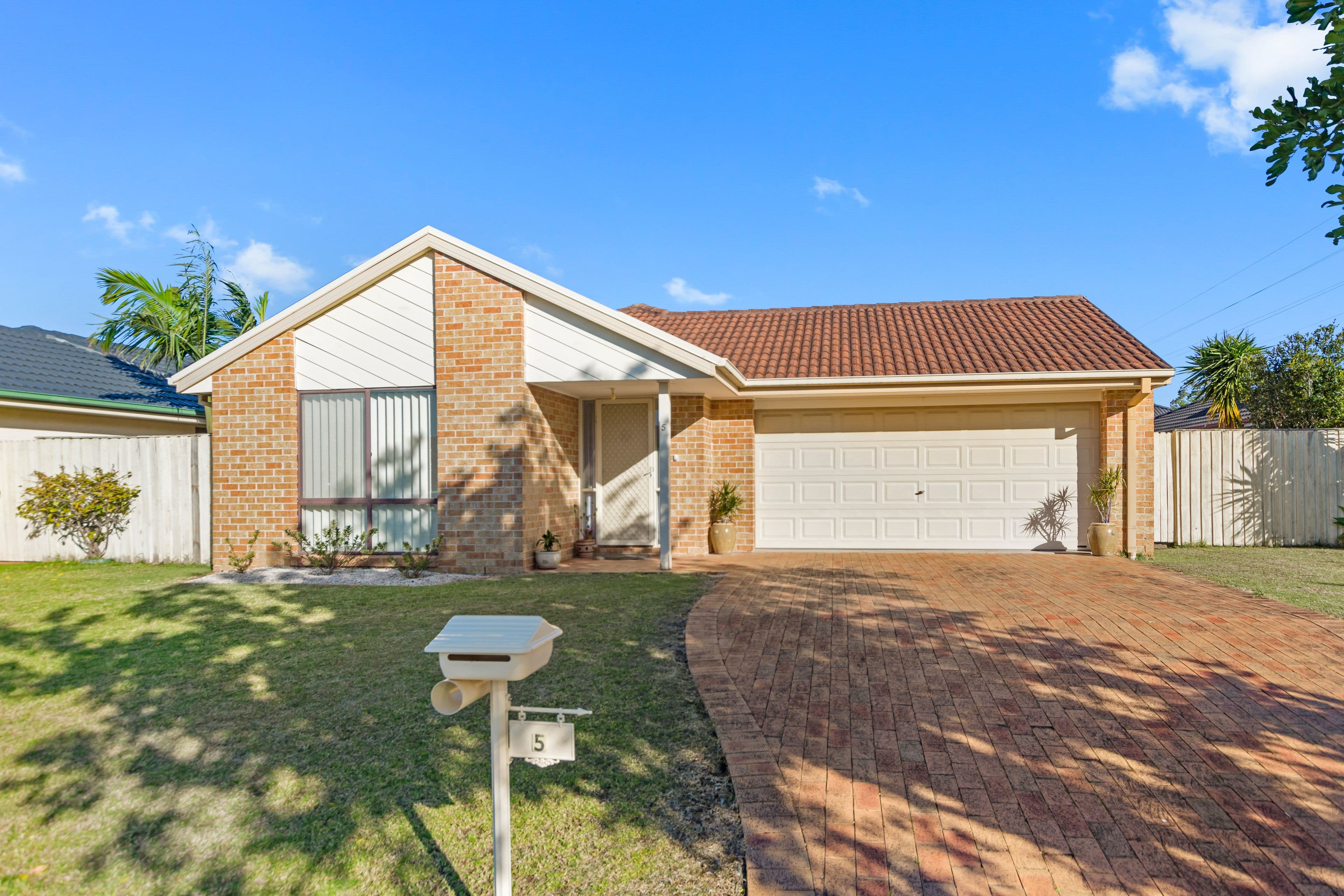 5 Silverwood Place, Horsley NSW 2530, Horsley - Image 1