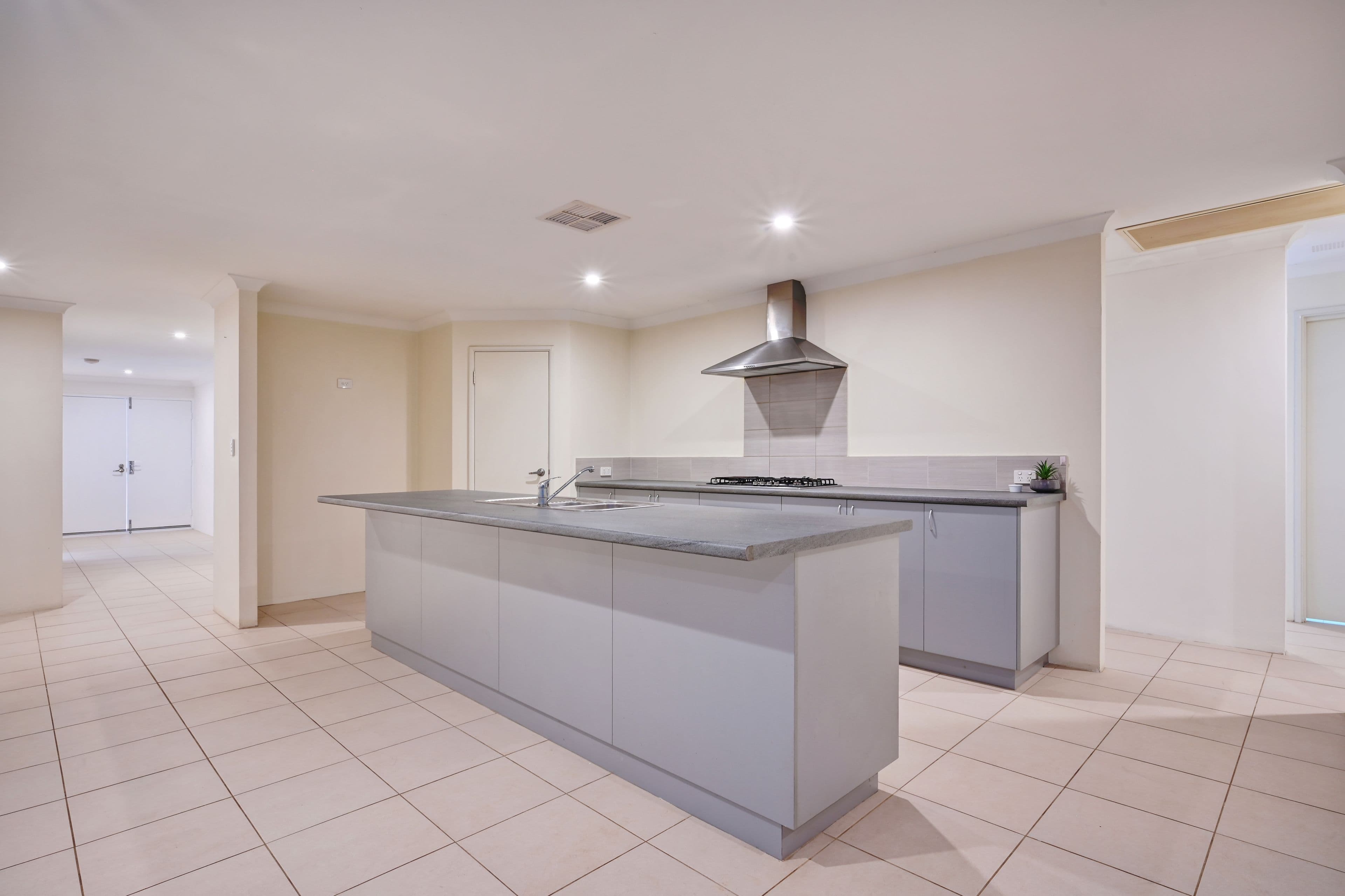 11 Sedano Glade, Landsdale WA 6065, Landsdale - Thumbnail 6