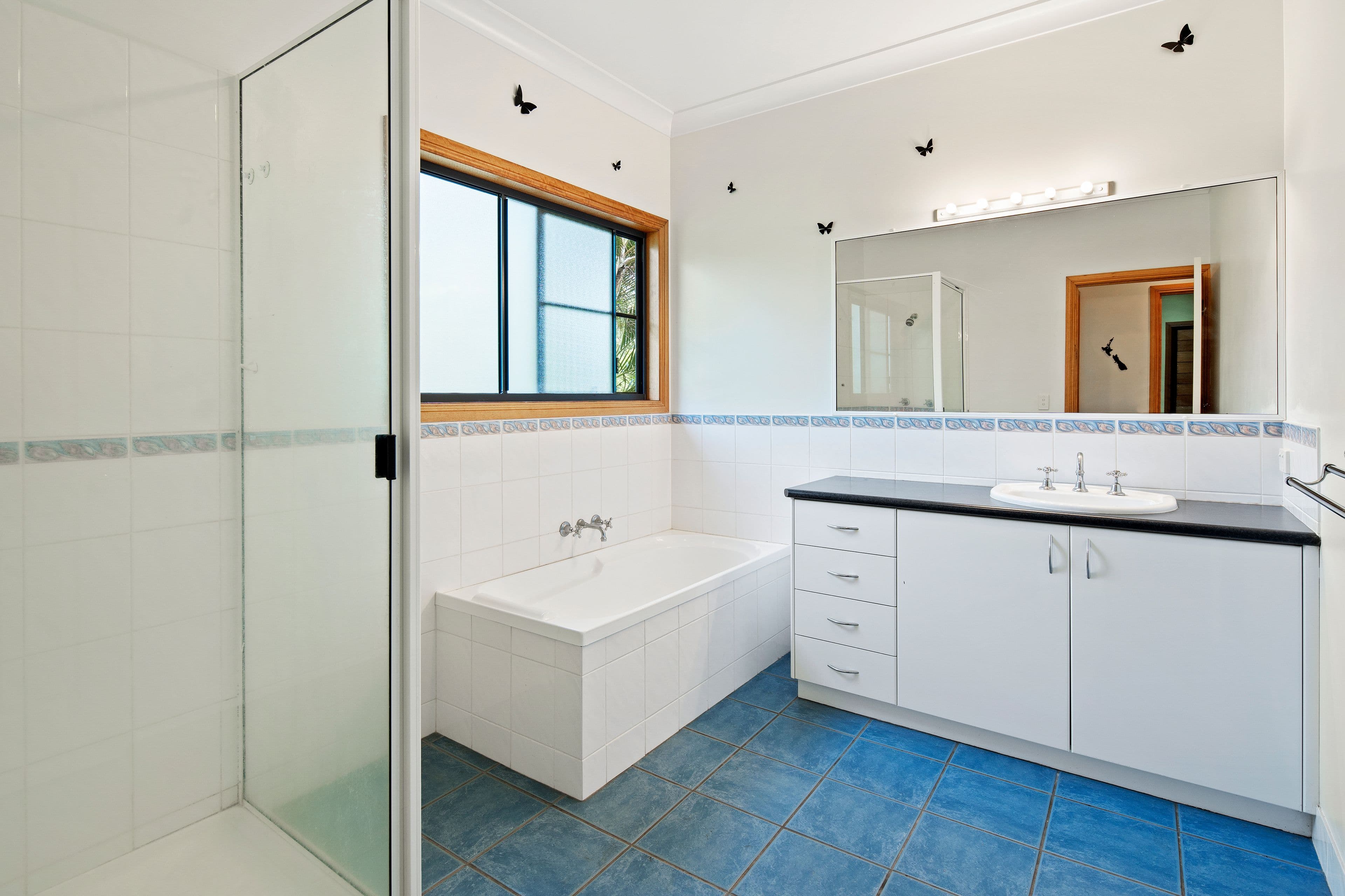 6 Woomerah Avenue, Cannonvale QLD 4802, Cannonvale - Thumbnail 8
