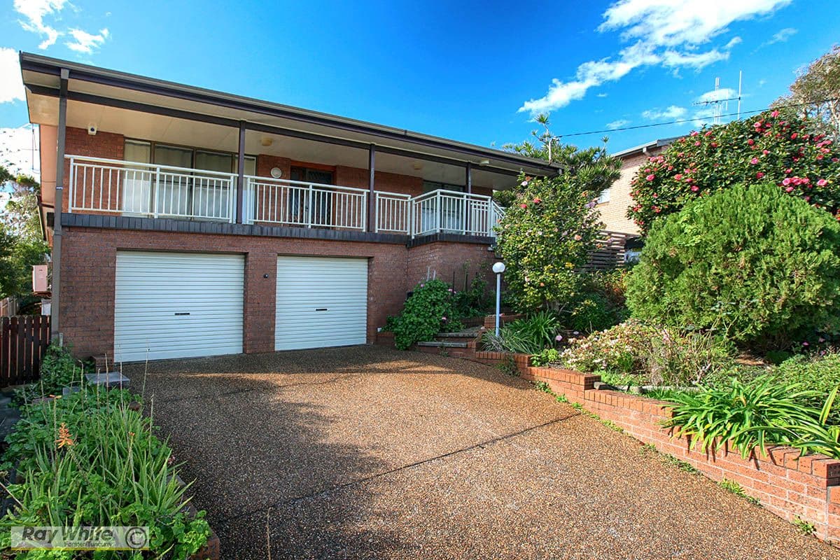 60 Lakeview Crescent, Forster - Image 1