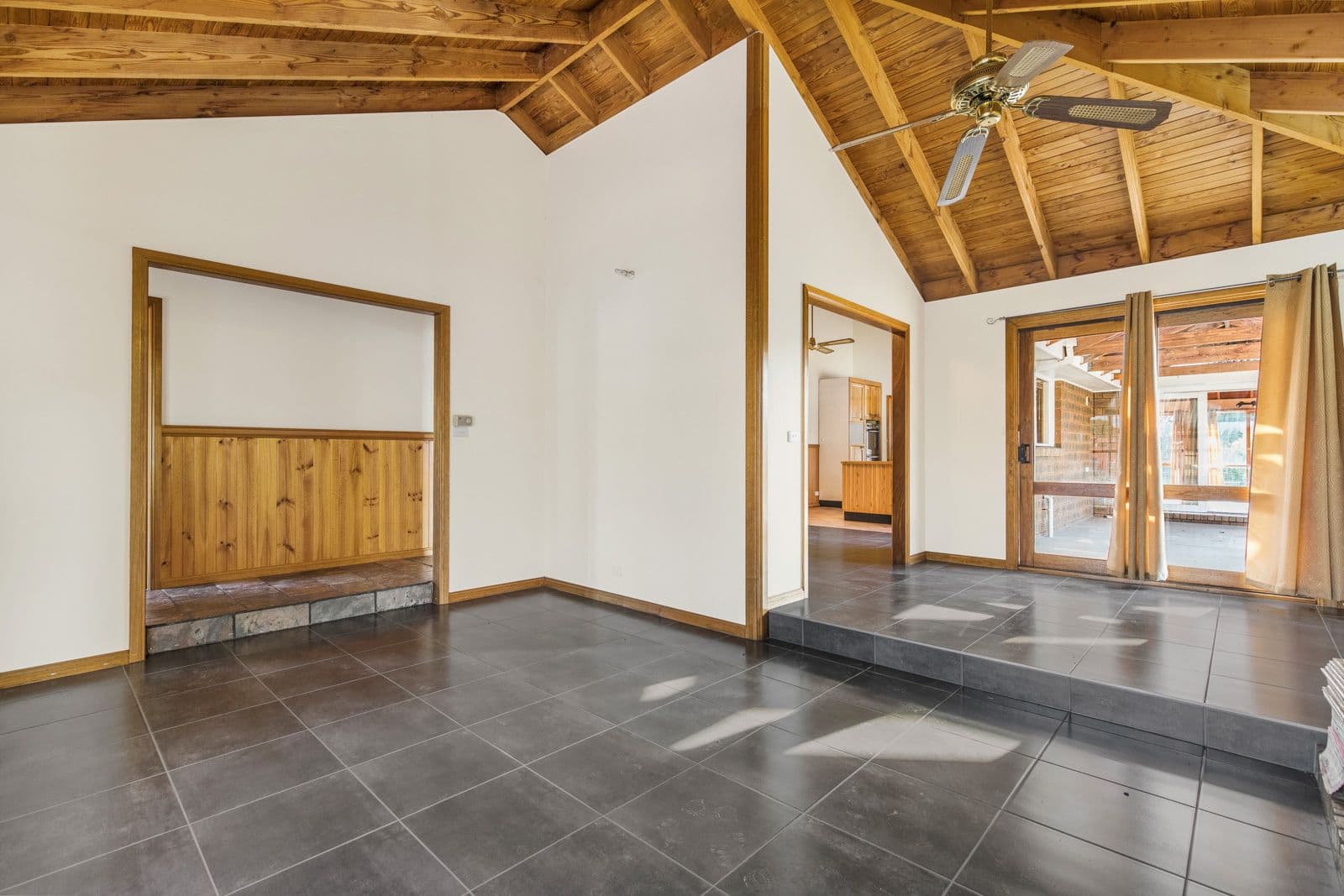 15 Sier Avenue, Hoppers Crossing VIC 3029, Hoppers Crossing - Thumbnail 4