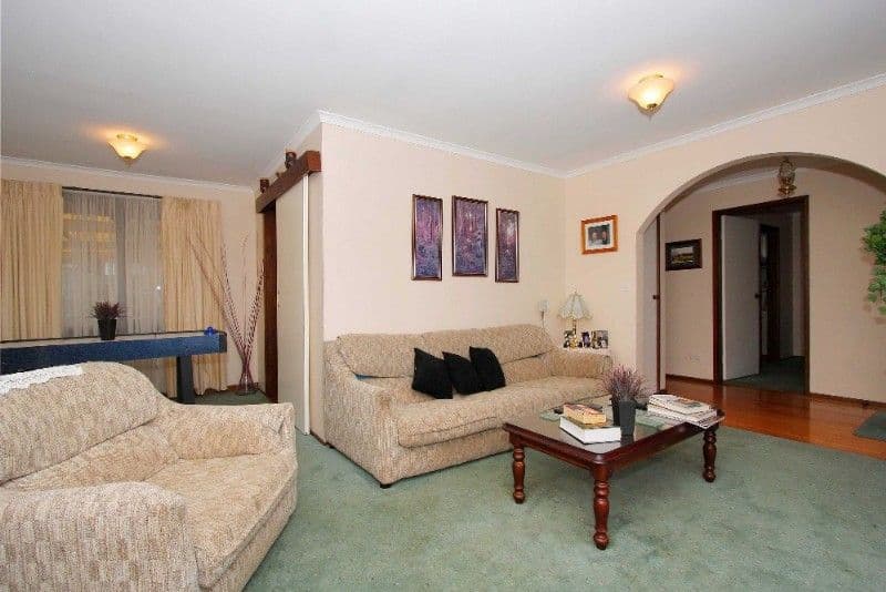 33 Hermitage Crescent, BUNDOORA VIC 3083, Bundoora - Thumbnail 3
