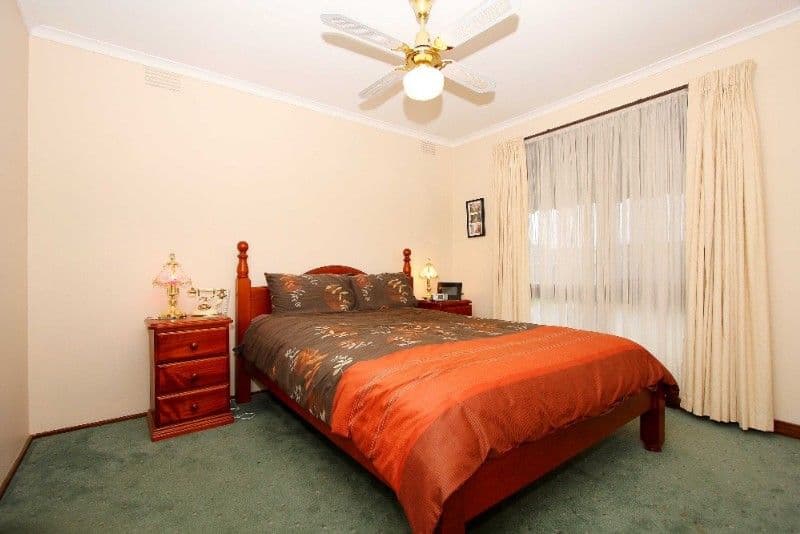 33 Hermitage Crescent, BUNDOORA VIC 3083, Bundoora - Thumbnail 6