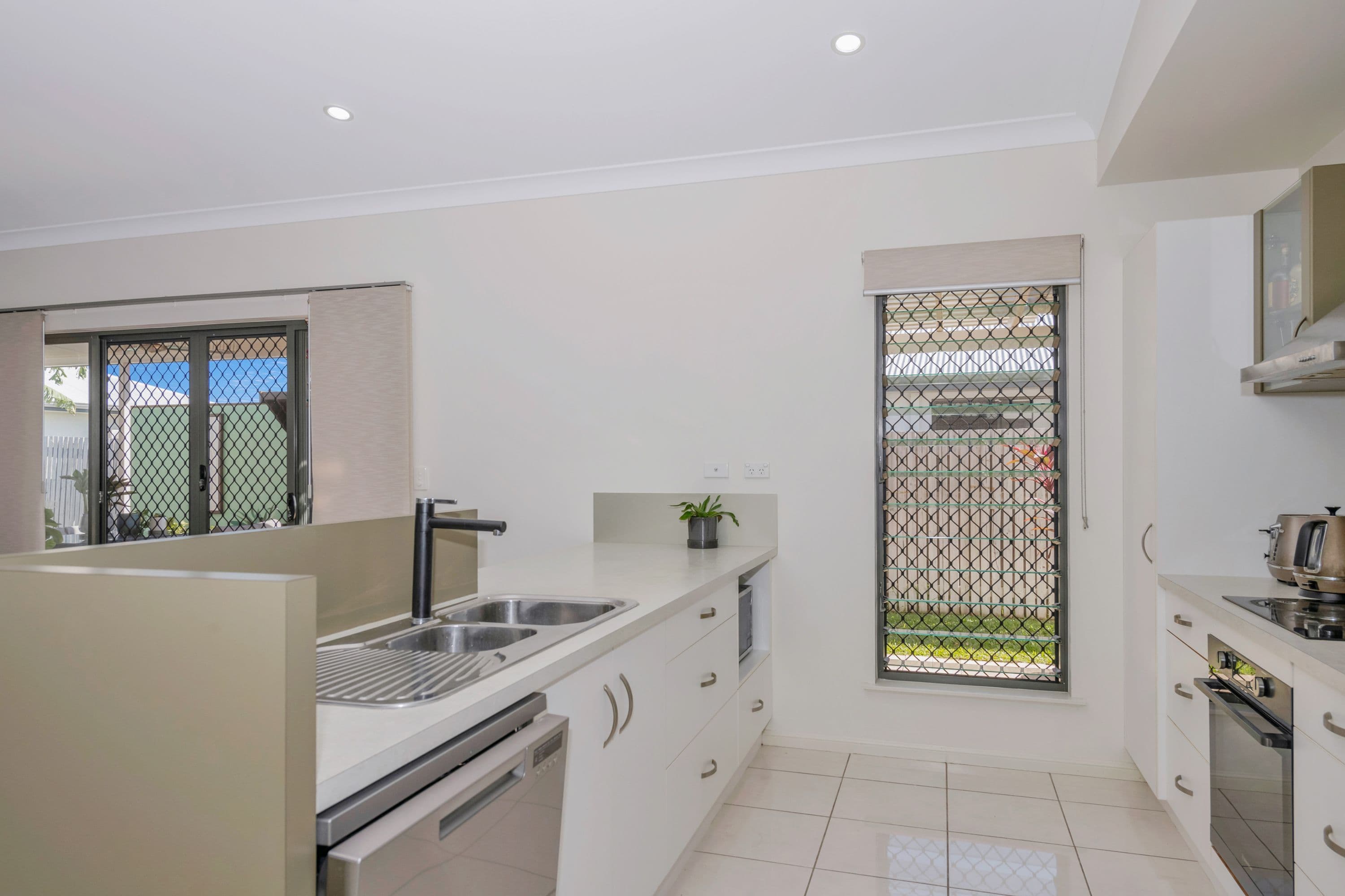 18 Saba Street, Burdell QLD 4818, Burdell - Thumbnail 4