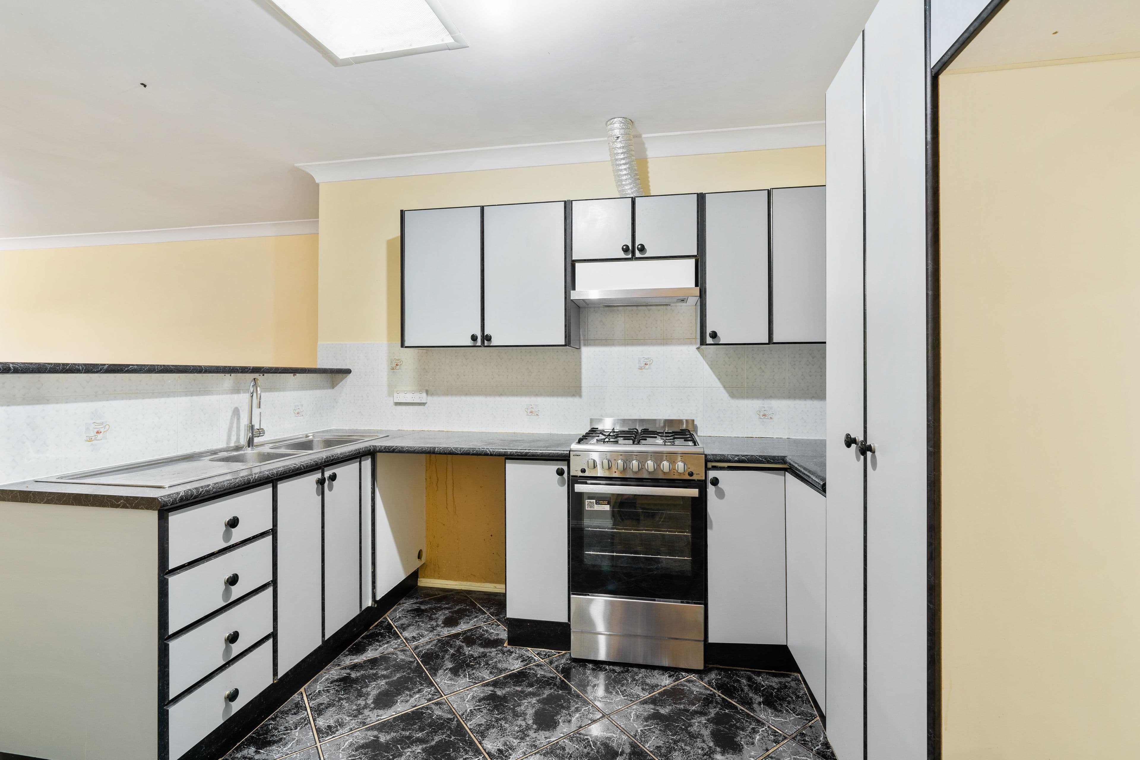9 O'Dea Road, Mount Annan NSW 2567, Mount Annan - Thumbnail 3