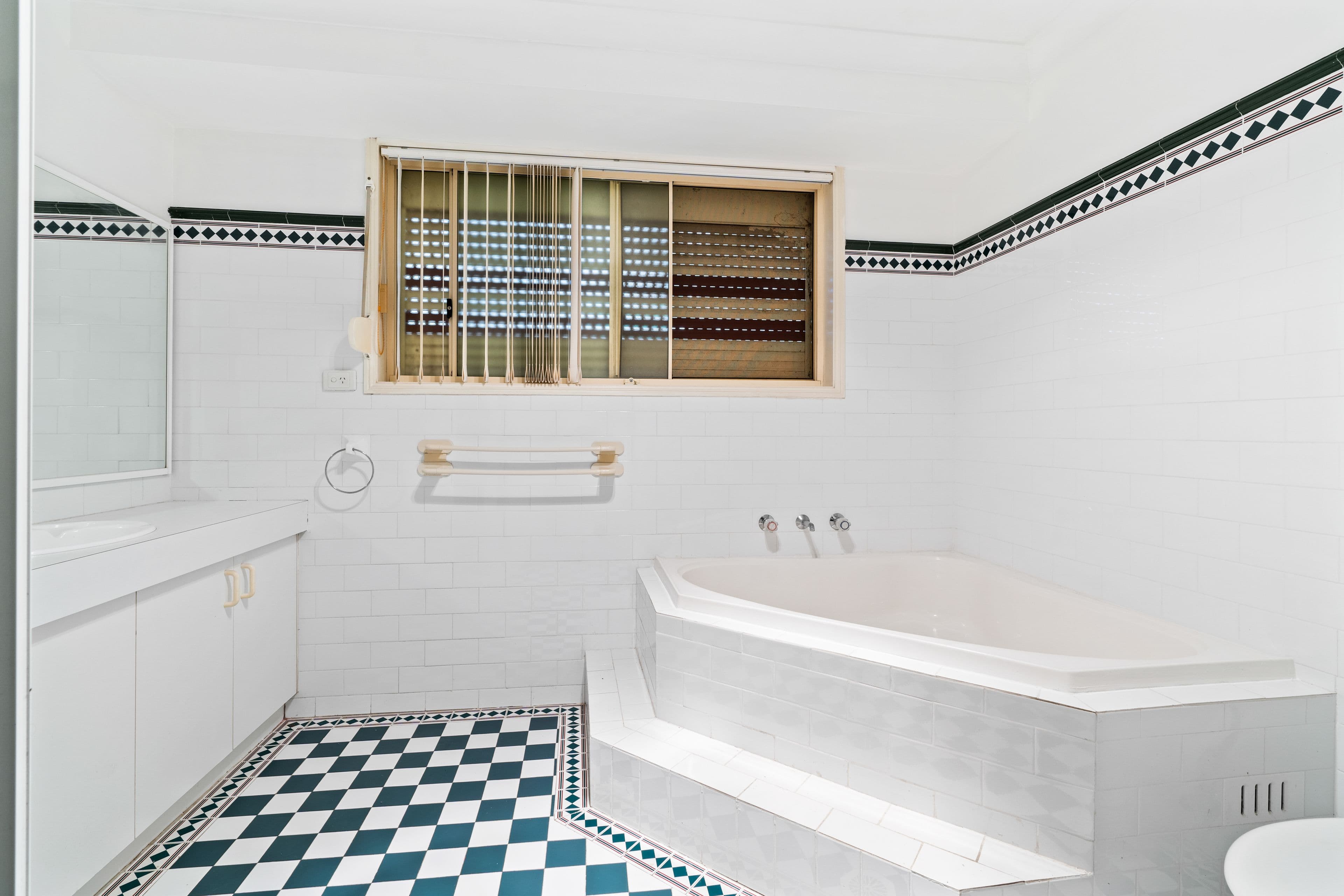 9 O'Dea Road, Mount Annan NSW 2567, Mount Annan - Thumbnail 5