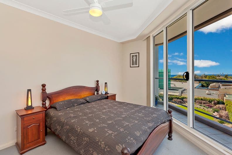 910 Pittwater Road, DEE WHY NSW 2099, Dee Why - Thumbnail 2