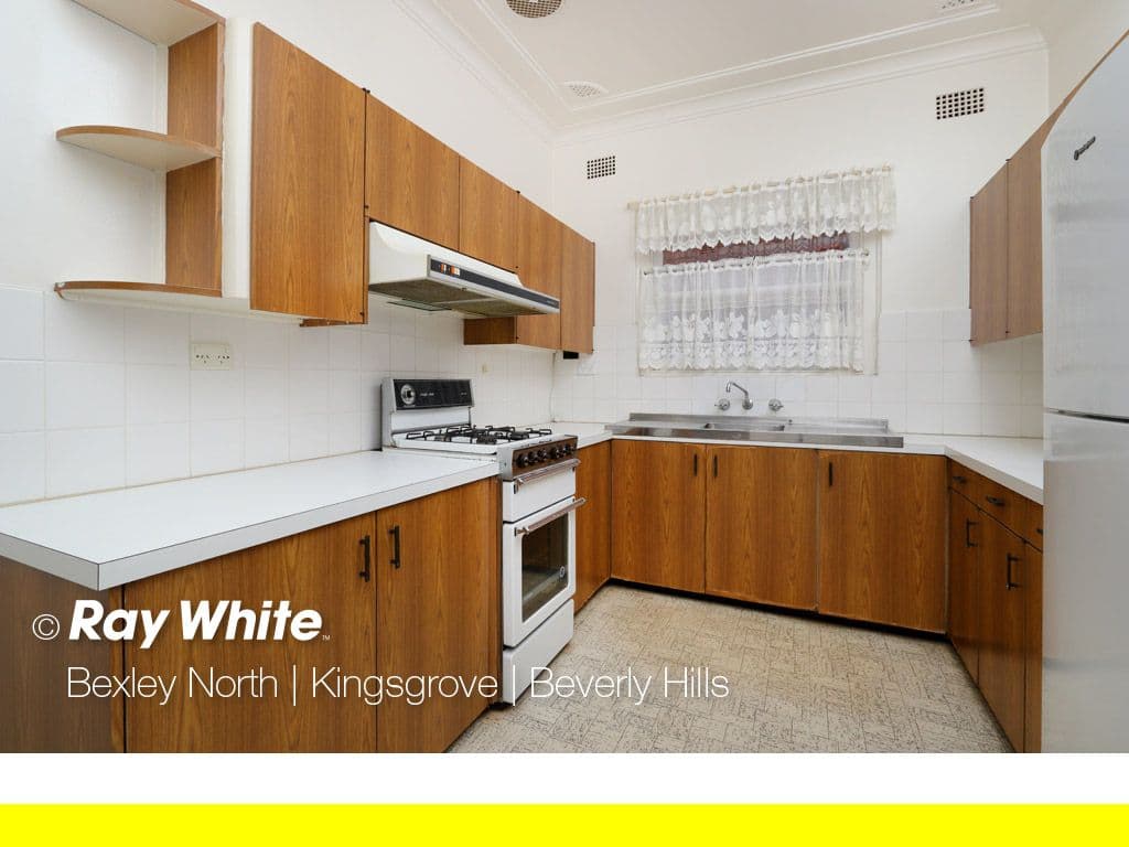 11 Glenwall Street, Kingsgrove NSW 2208, Kingsgrove - Thumbnail 4