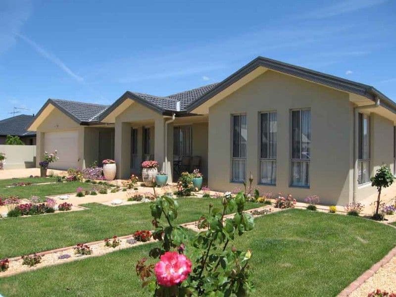 18 Birch Drive, BUNGENDORE NSW 2621, Bungendore - Thumbnail 2