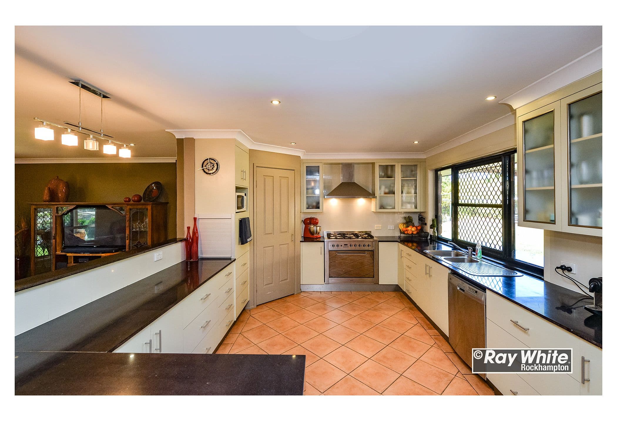 140-144 Angela Road, Rockyview QLD 4701, Rockyview - Thumbnail 8