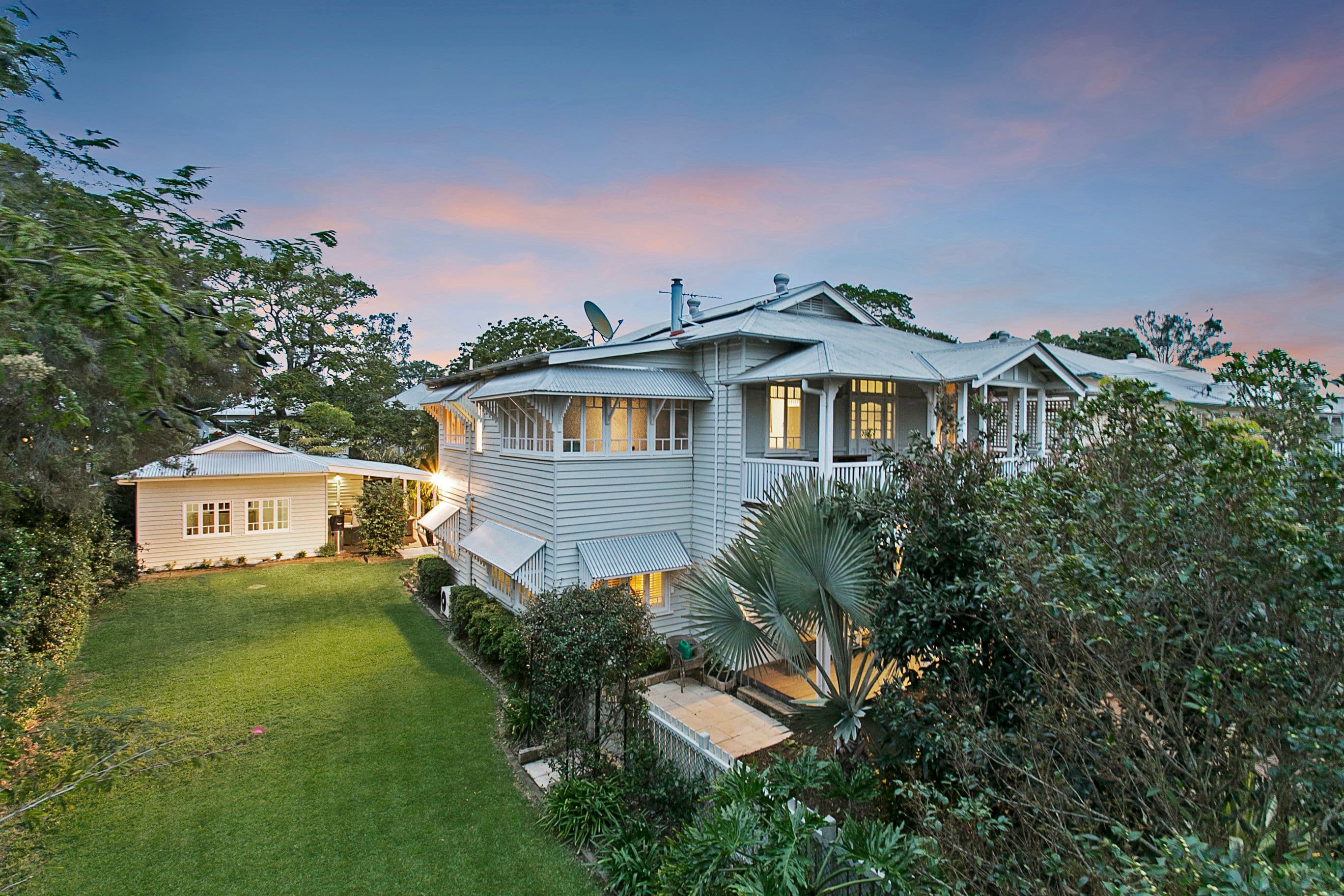 15 Erinvale Street, Corinda QLD 4075, Corinda - Thumbnail 2