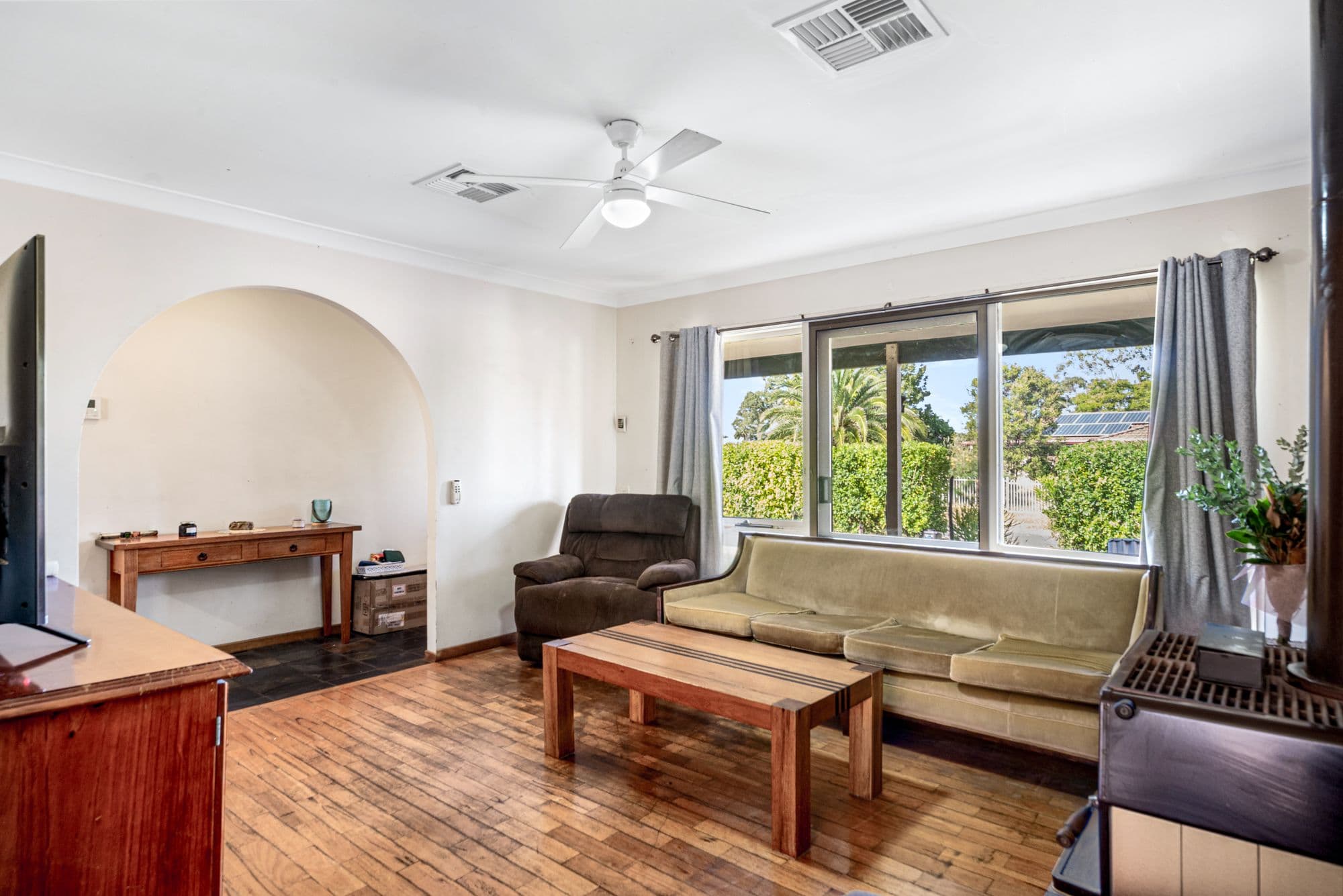 54 Valleyview Crescent, Werrington Downs NSW 2747, Werrington Downs - Thumbnail 2
