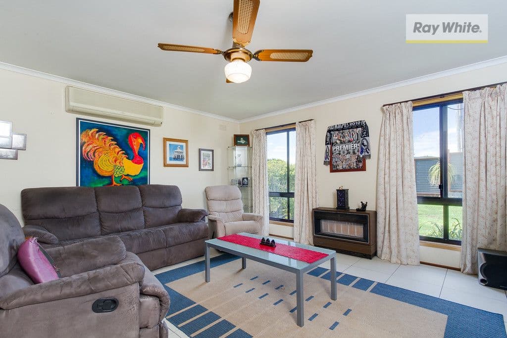 170 Eighth Avenue, ROSEBUD VIC 3939, Rosebud - Thumbnail 4