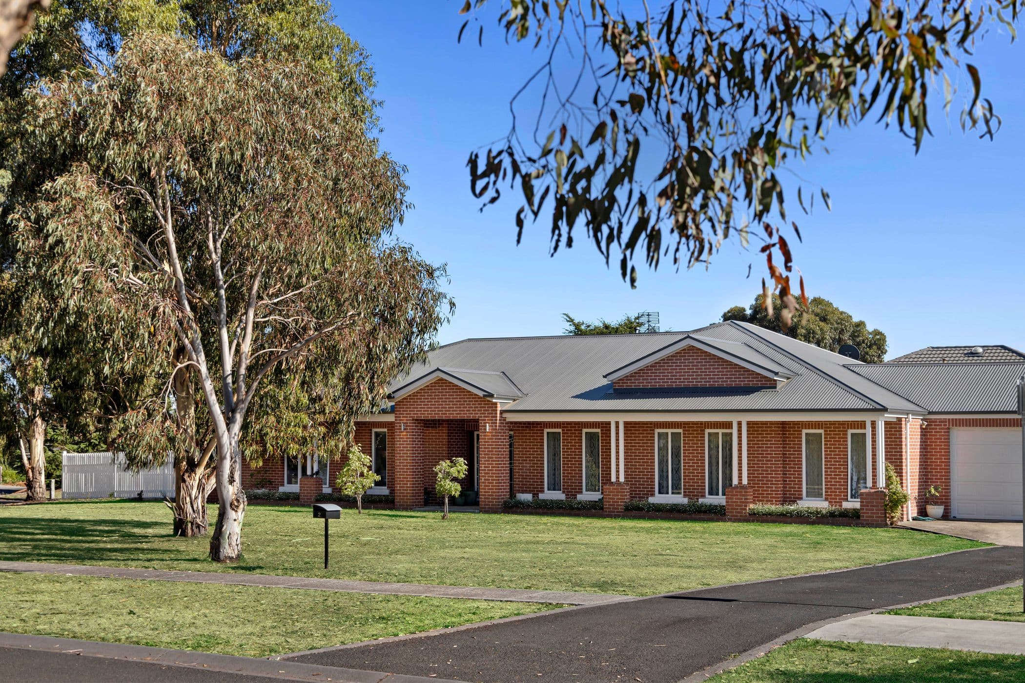 2 Martin Place, Kyneton VIC 3444, Kyneton - Image 1