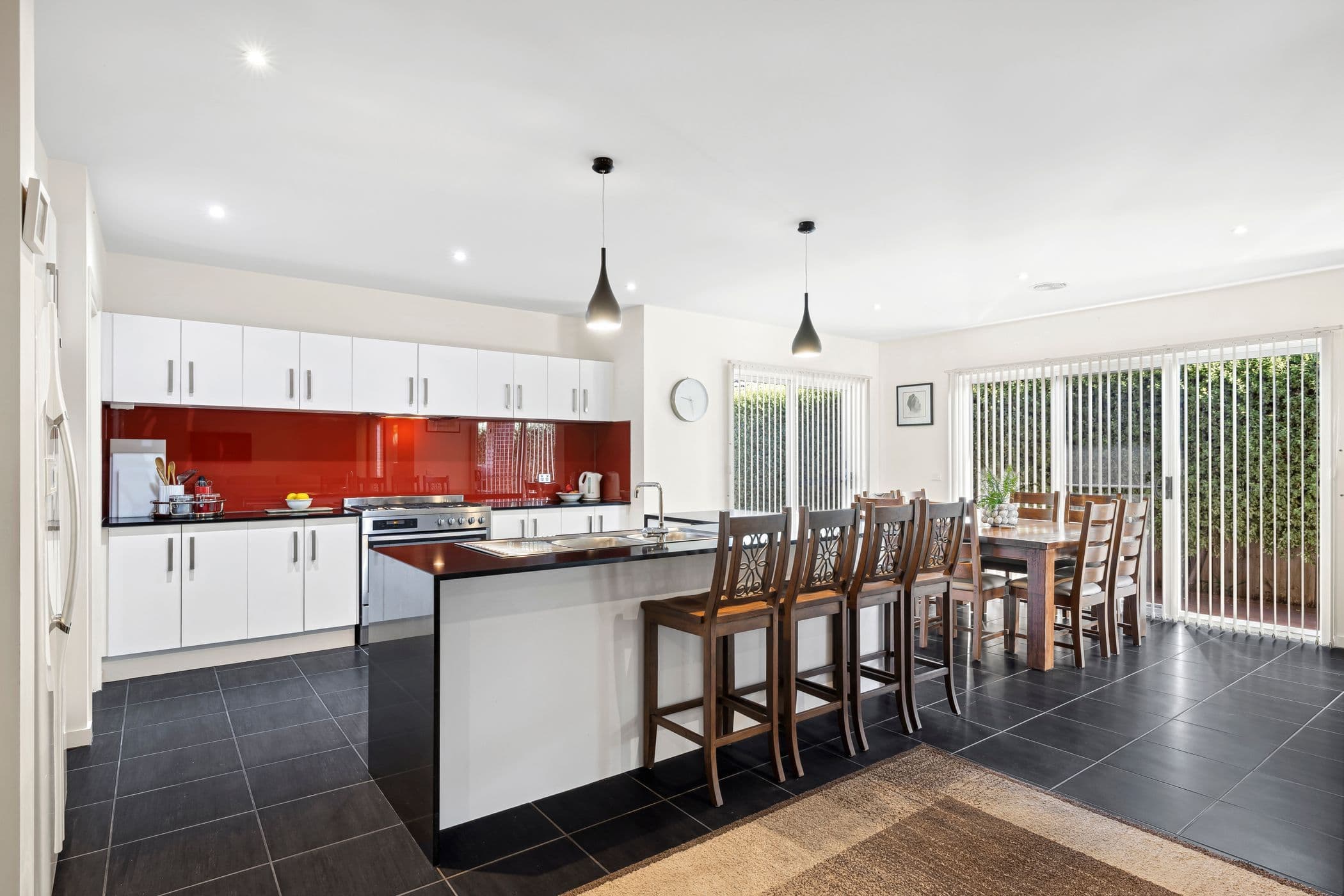 2 Martin Place, Kyneton VIC 3444, Kyneton - Thumbnail 4