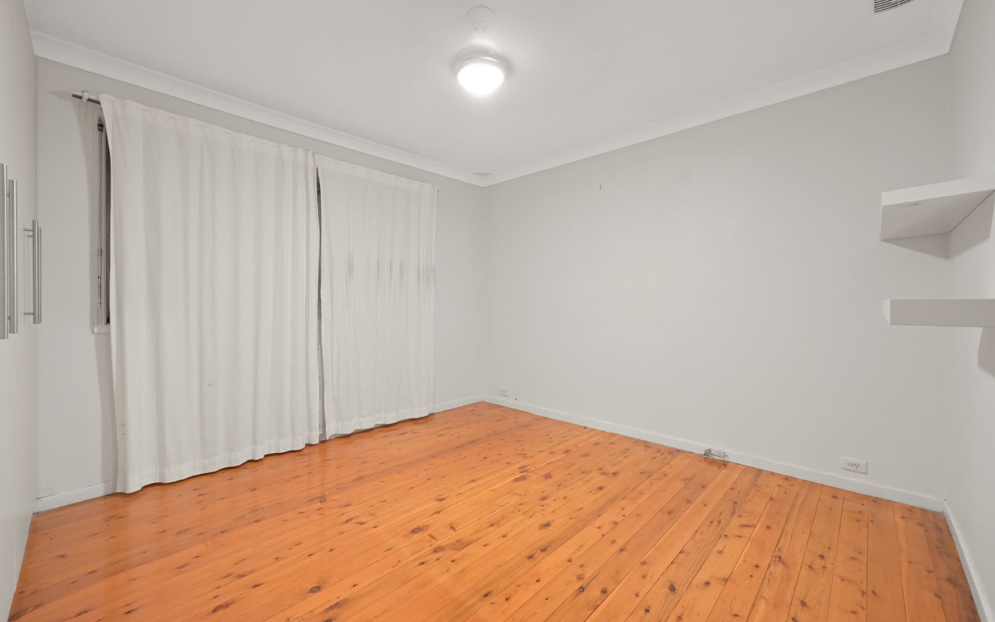 32 Lawn Avenue, Bradbury NSW 2560, Bradbury - Thumbnail 8