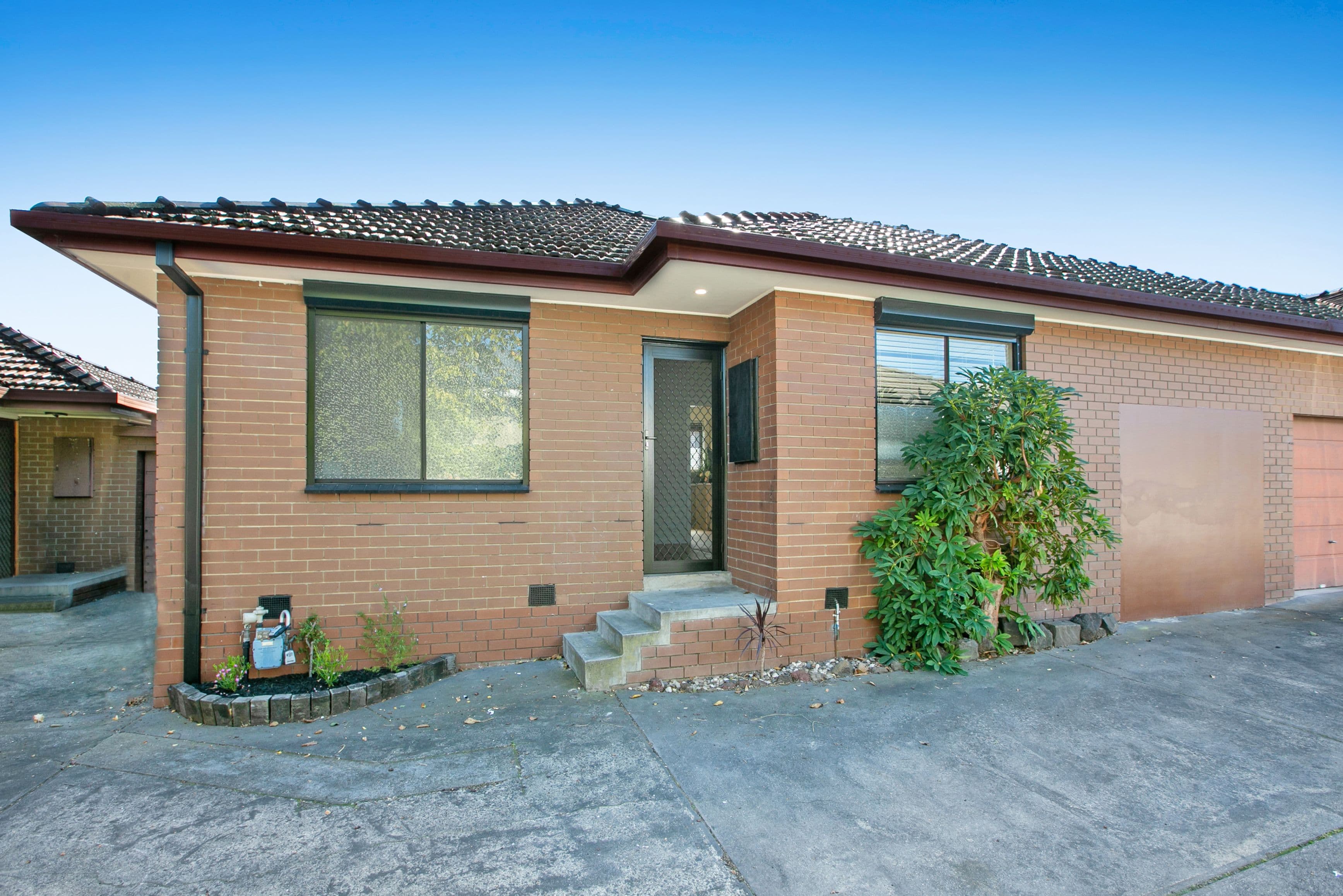 35 Allenby Avenue, Reservoir VIC 3073, Reservoir - Thumbnail 2