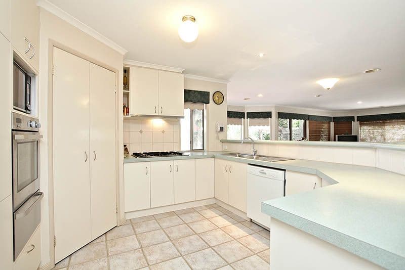 23 Wolviston Avenue, HILLSIDE VIC 3037, Hillside - Thumbnail 3