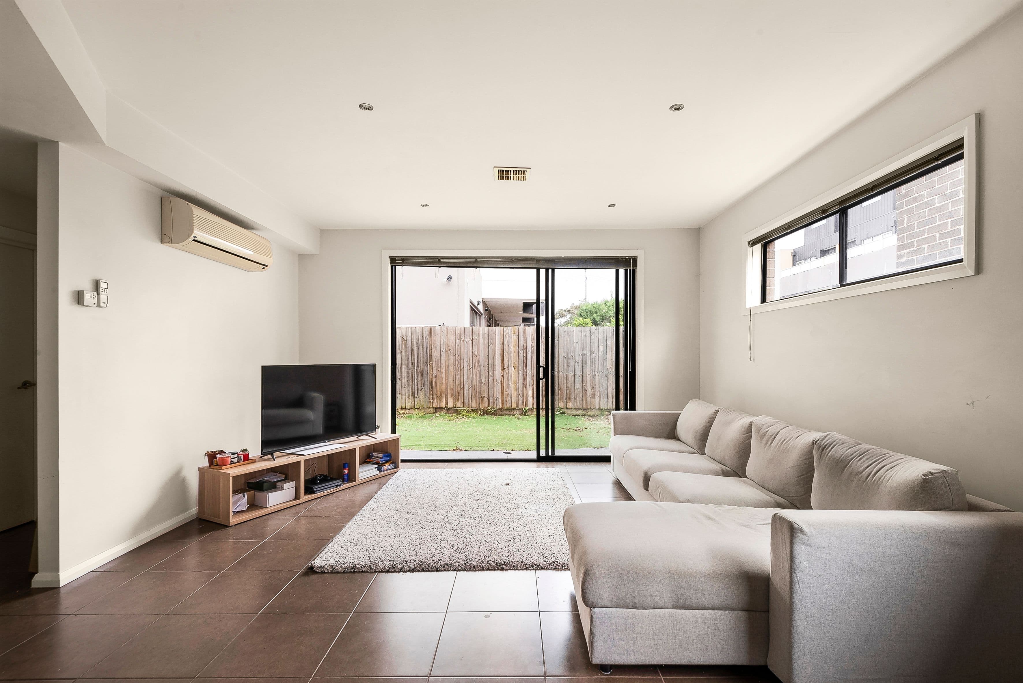 12 Lake Avenue, Pascoe Vale VIC 3044, Pascoe Vale - Thumbnail 5