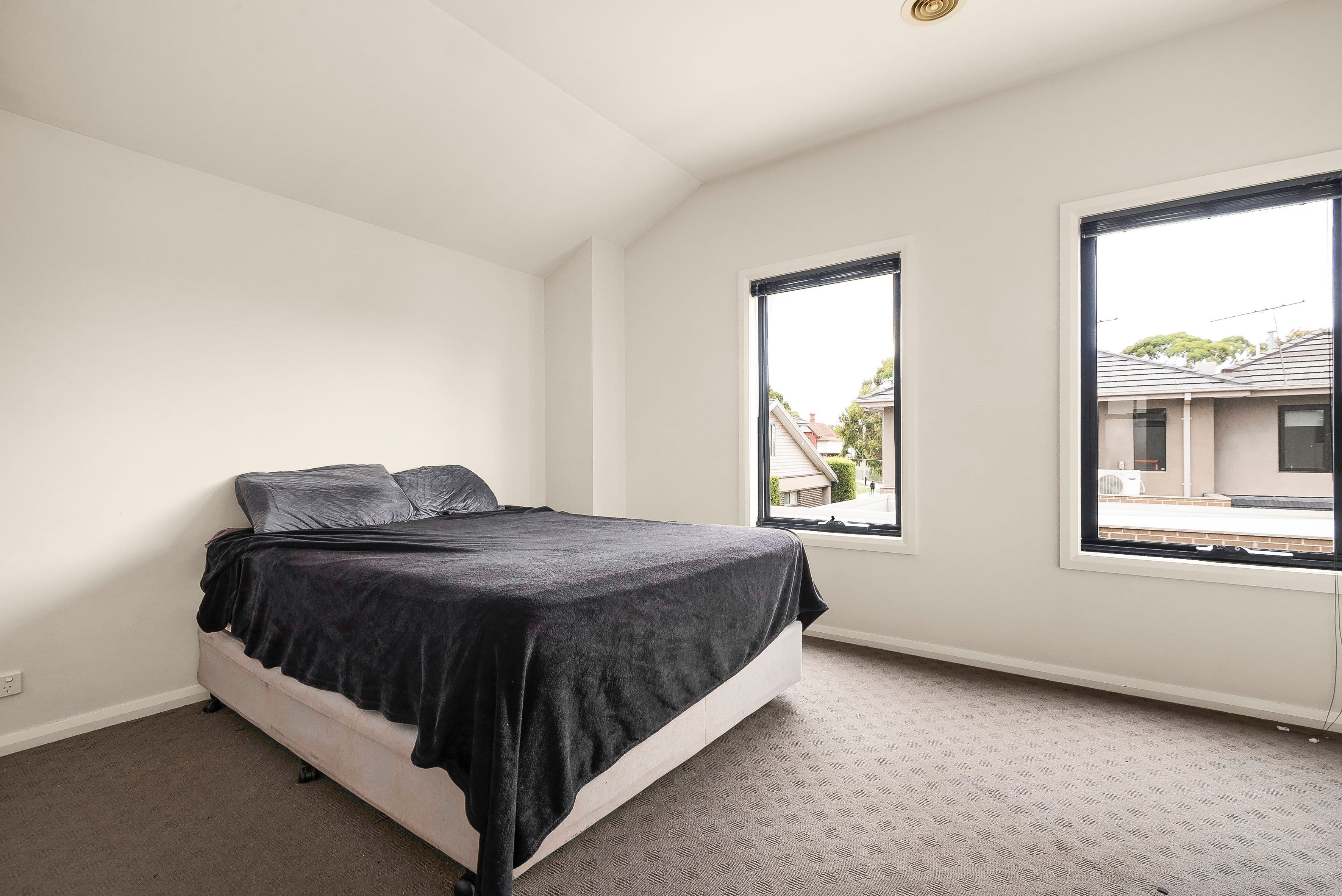 12 Lake Avenue, Pascoe Vale VIC 3044, Pascoe Vale - Thumbnail 7