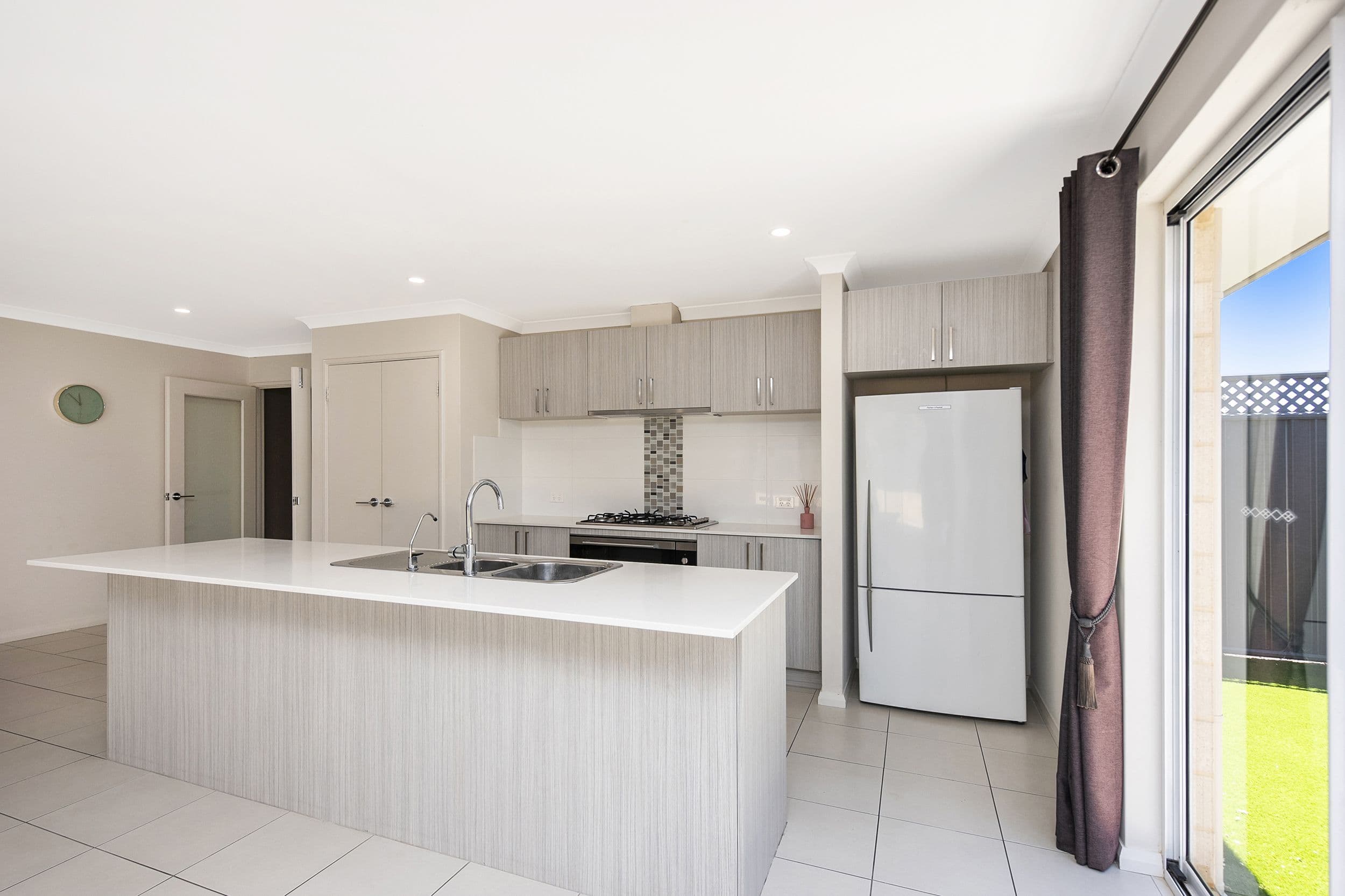 8 Ingram Road, Baldivis WA 6171, Baldivis - Thumbnail 2