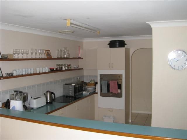 18 Masters Street, ARUNDEL QLD 4214, Arundel - Thumbnail 4