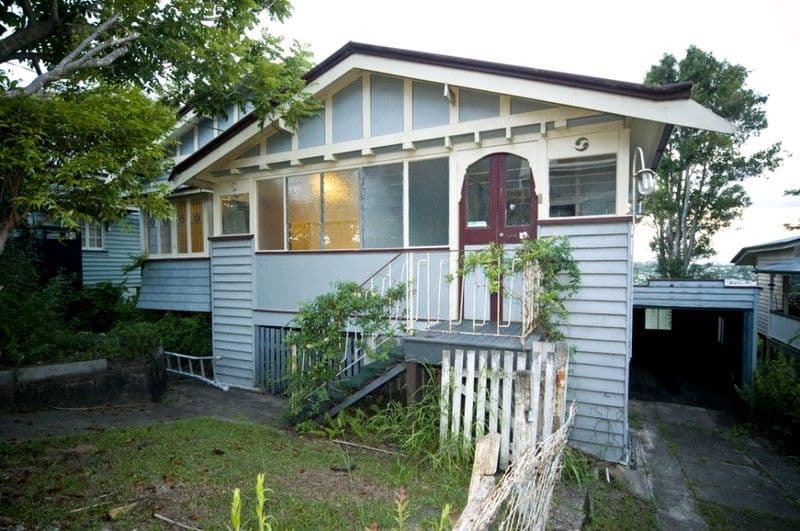 4 Hendon Street, NEWMARKET QLD 4051, Newmarket - Thumbnail 3