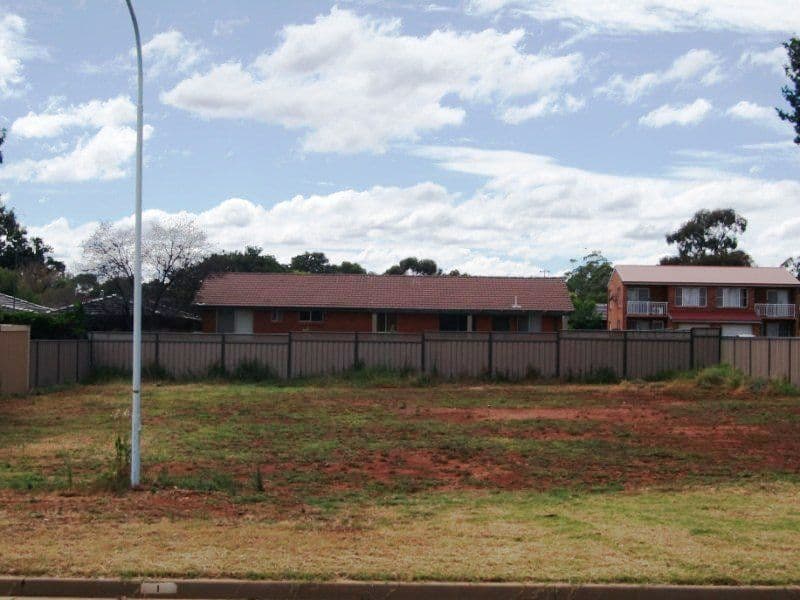 1 Moulder Street, CONDOBOLIN NSW 2877, Condobolin - Thumbnail 2