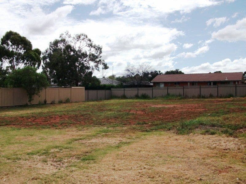 1 Moulder Street, CONDOBOLIN NSW 2877, Condobolin - Thumbnail 4