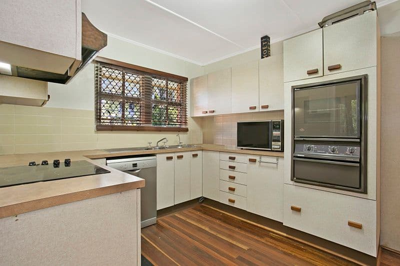 135 Douglas Street, Oxley QLD 4075, Oxley - Thumbnail 2